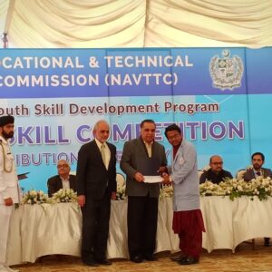 Mr Naveed Ahmed Recieving 3rd position award from Honorable Governor Sindh Imran Ismail on NAVTTC Provincial competitions